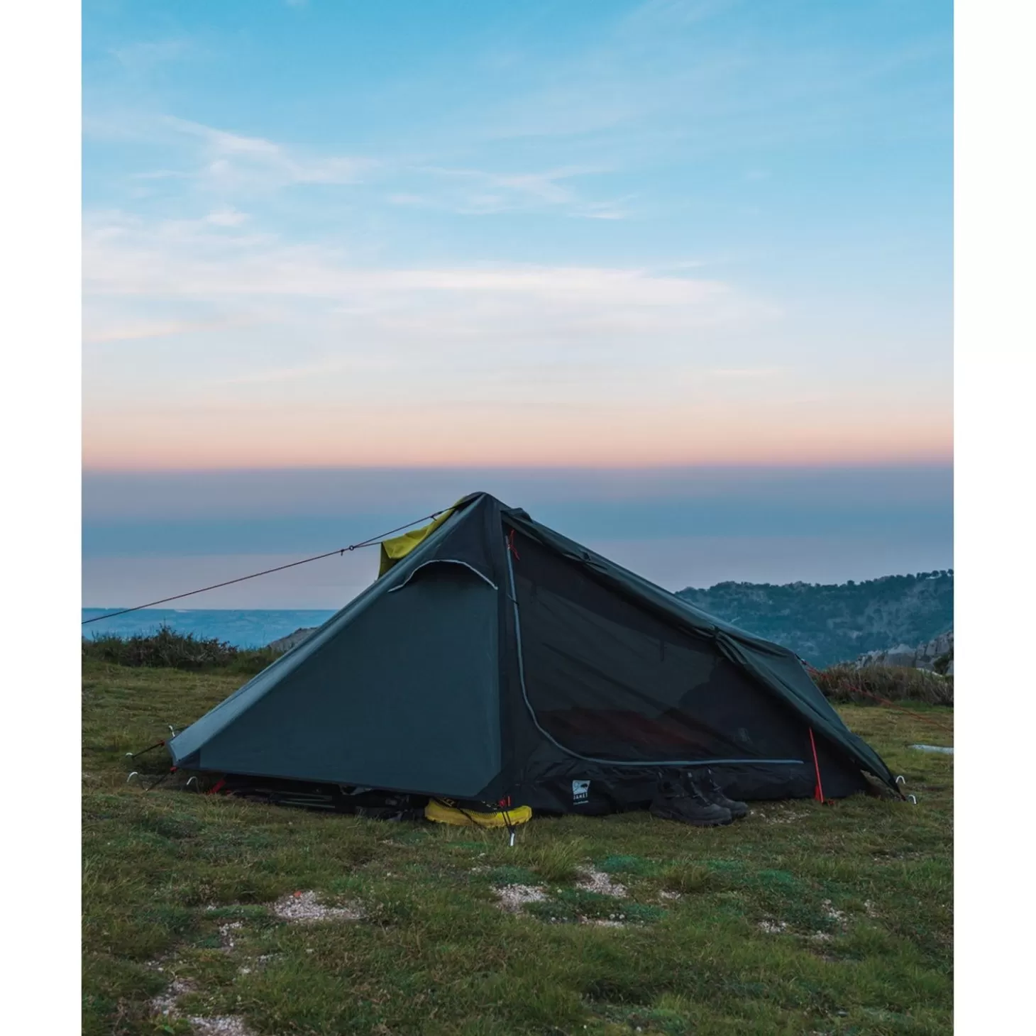 Trigano Tente Montagne 2 Places Dolomite 2 4000 - Jamet< Tente Camping 2 Places